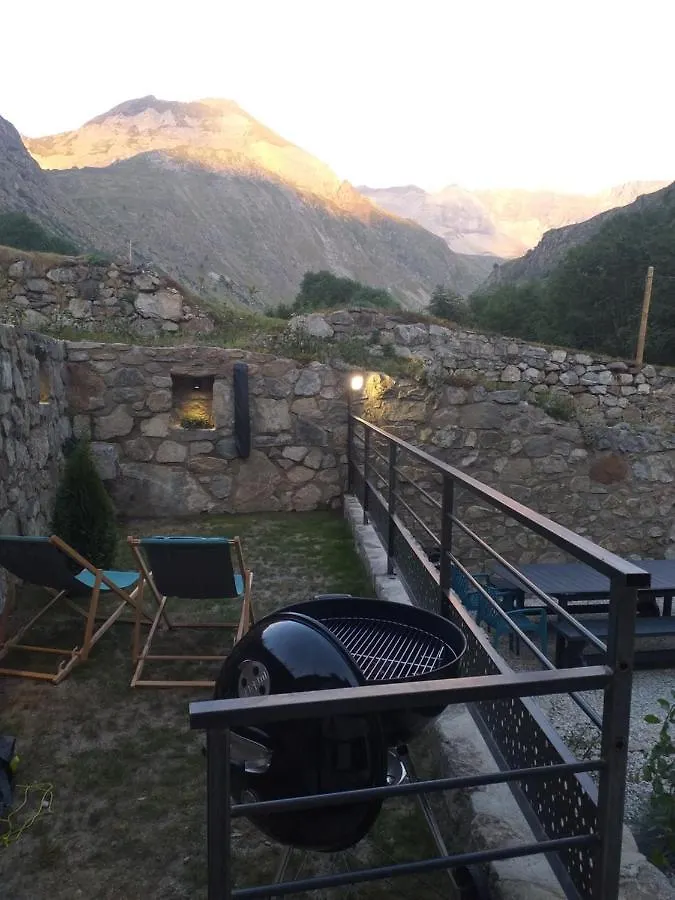 Gite Le Mouton Blanc***** Heas Gavarnie-Gedre Holiday home Gedre